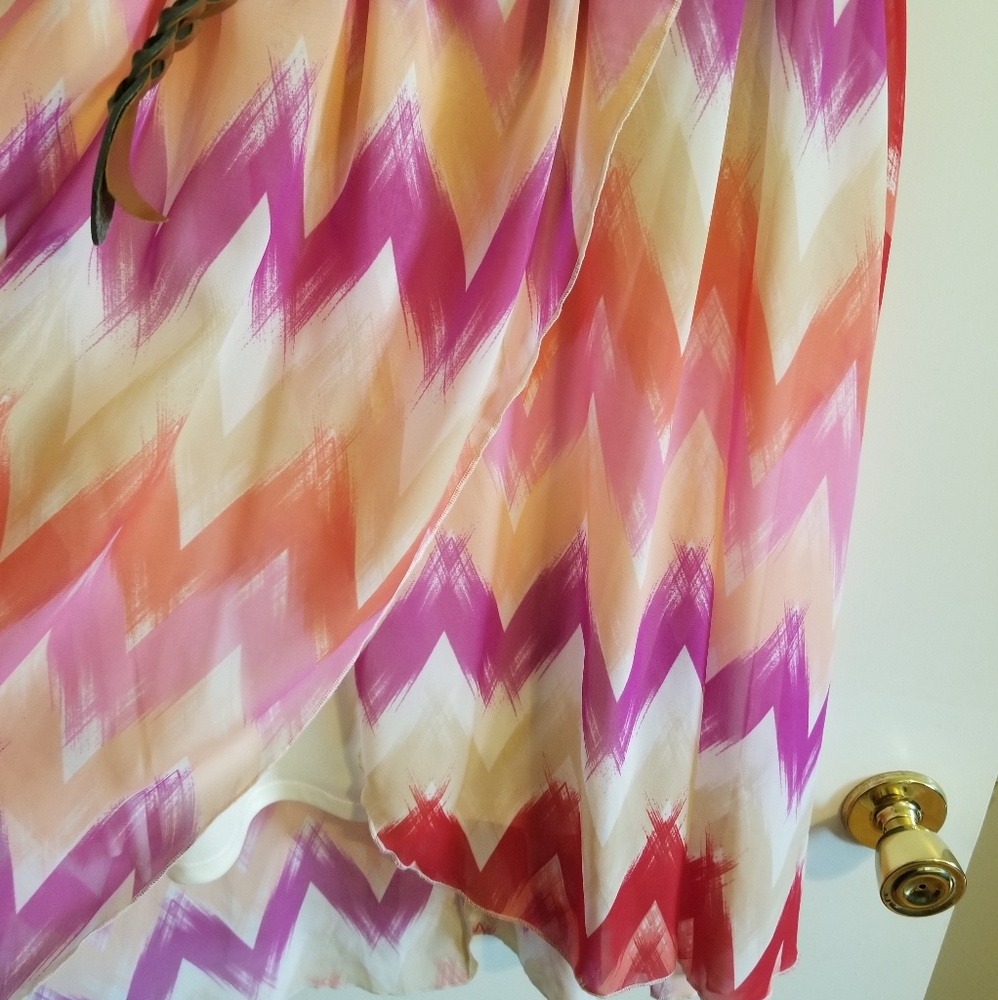 Dress - Picture 2 of 3